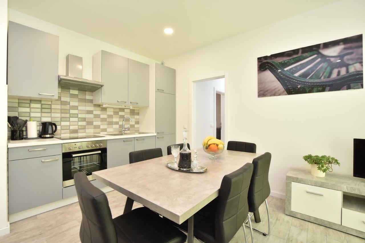 Apartmani Iva&Ante 두기라트 외부 사진